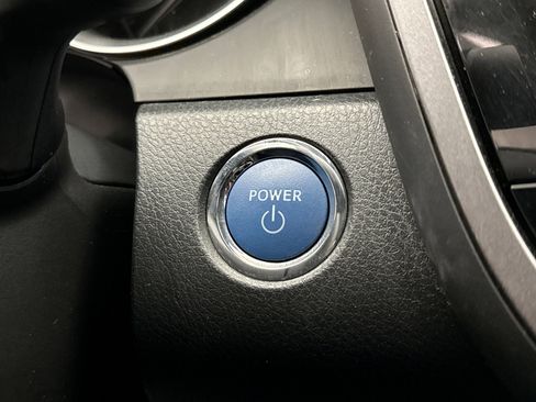 Used 2021 Toyota Camry LE image 18