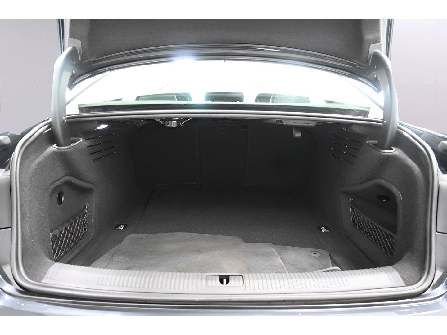 Used 2021 Audi A4 2.0T Premium Plus w/ Premium Plus Package AWD/4WD image 16