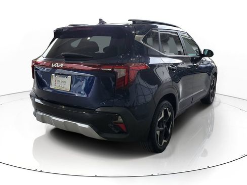 Certified 2024 Kia Seltos EX FWD image 7
