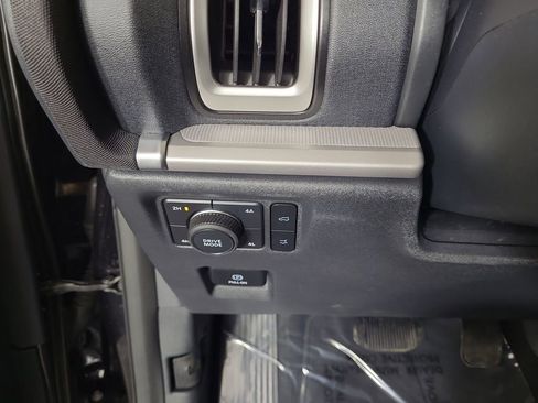 Used 2025 Ford Expedition Max Active image 14