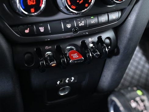 Used 2017 MINI Cooper Countryman ALL4 AWD/4WD image 17