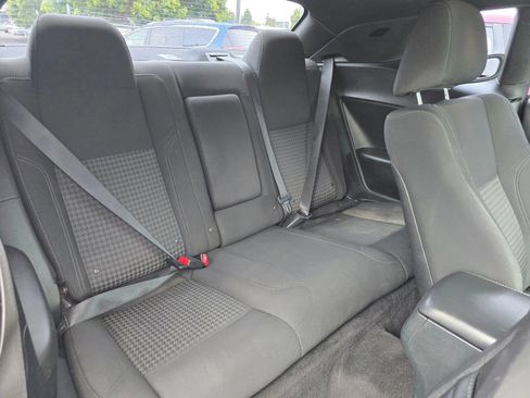 Used 2018 Dodge Challenger SXT RWD image 13
