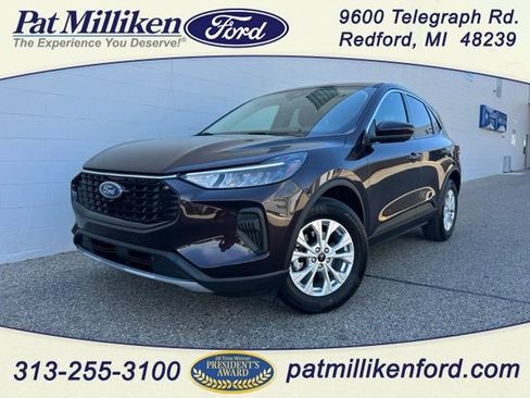 Certified 2023 Ford Escape Active w/ Tech Pack #2 AWD/4WD image 1