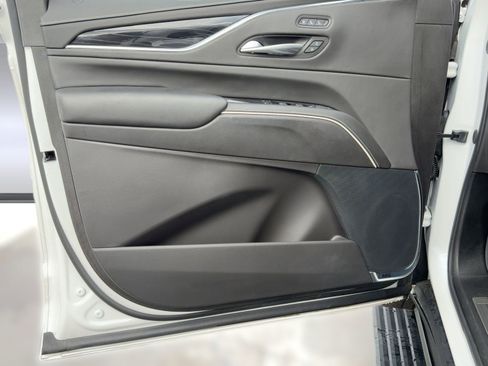 Certified 2024 Cadillac Escalade V w/ Heavy-Duty Trailer Package image 21