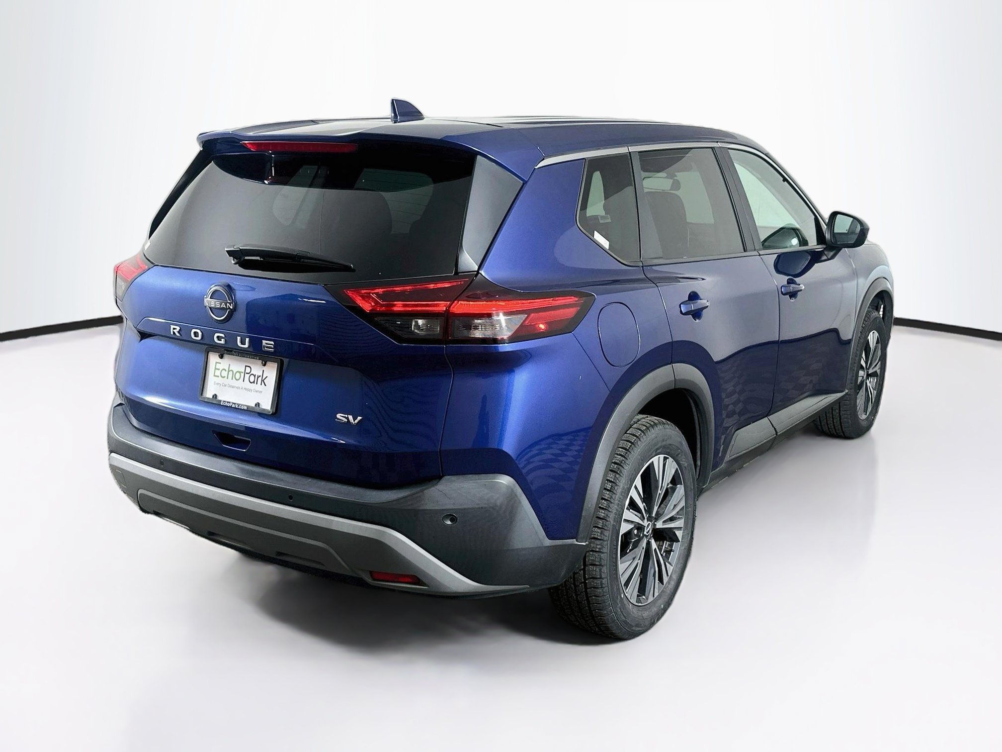 Used 2023 Nissan Rogue SV FWD image 9
