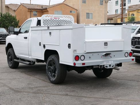 New 2026 RAM 2500 Tradesman AWD/4WD image 6