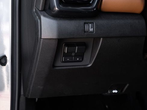 Used 2023 GMC Canyon AT4 w/ Canyon Safety Plus Package AWD/4WD image 41