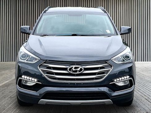 Used 2017 Hyundai Santa Fe Sport FWD image 4