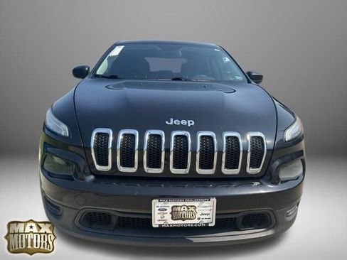 Used 2014 Jeep Cherokee Sport FWD image 13