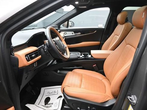 Certified 2022 Lincoln Nautilus Black Label AWD/4WD image 9