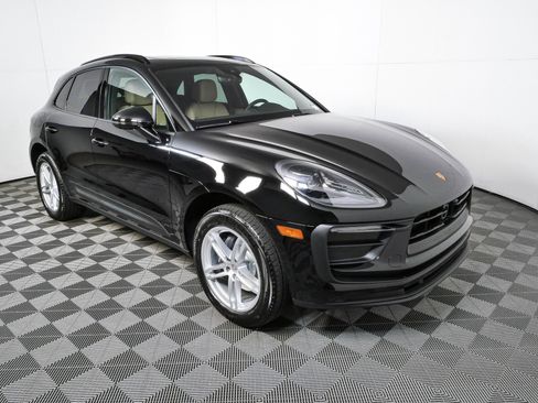 New 2026 Porsche Macan AWD/4WD image 27