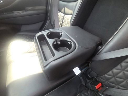Used 2019 Nissan Murano Platinum FWD image 18