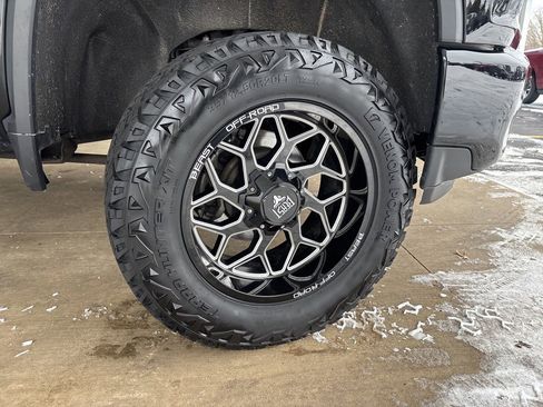 Used 2023 Chevrolet Silverado 2500 LTZ w/ LTZ Plus Package image 42