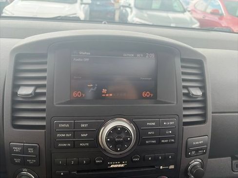 Used 2012 Nissan Pathfinder LE w/ DVD Entertainment Pkg AWD/4WD image 22