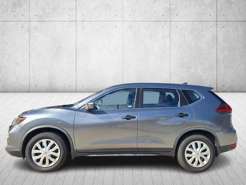 Used 2020 Nissan Rogue S image 2