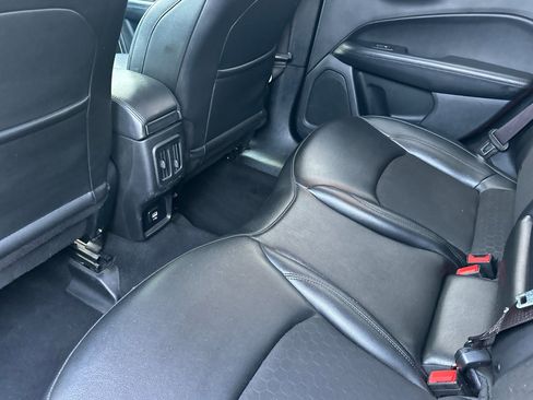 Used 2021 Jeep Compass Latitude image 12