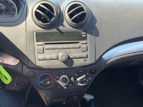 Used 2010 Chevrolet Aveo LT FWD image 7