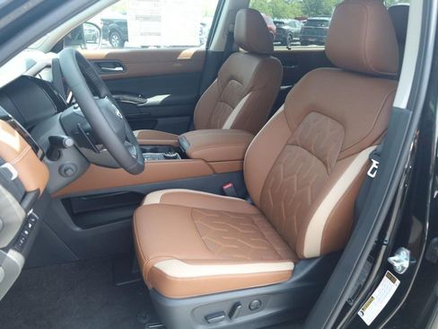 New 2026 Nissan Pathfinder Platinum AWD/4WD image 20