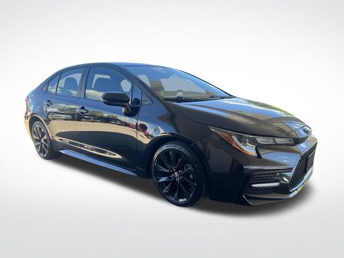 Used 2020 Toyota Corolla SE FWD image 3