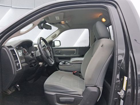 Used 2017 RAM 2500 SLT w/ Luxury Group image 10