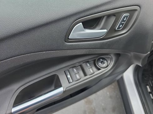 Used 2016 Ford Escape SE AWD/4WD image 19