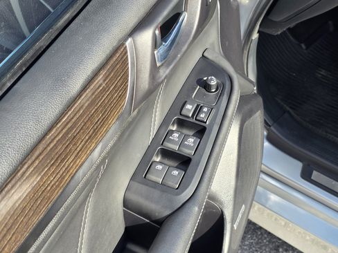 Used 2019 Subaru Legacy 2.5i Limited image 16