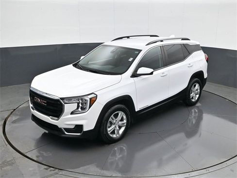 Used 2022 GMC Terrain SLE w/ Driver Convenience Package image 13