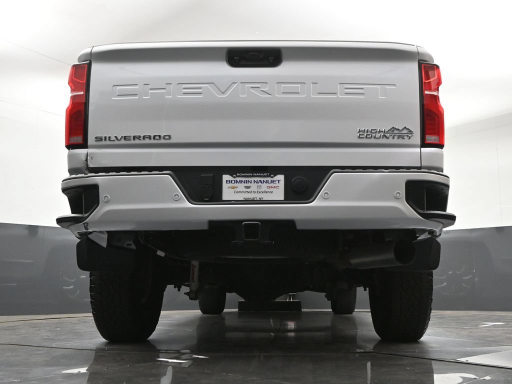 Certified 2025 Chevrolet Silverado 3500 High Country AWD/4WD image 26