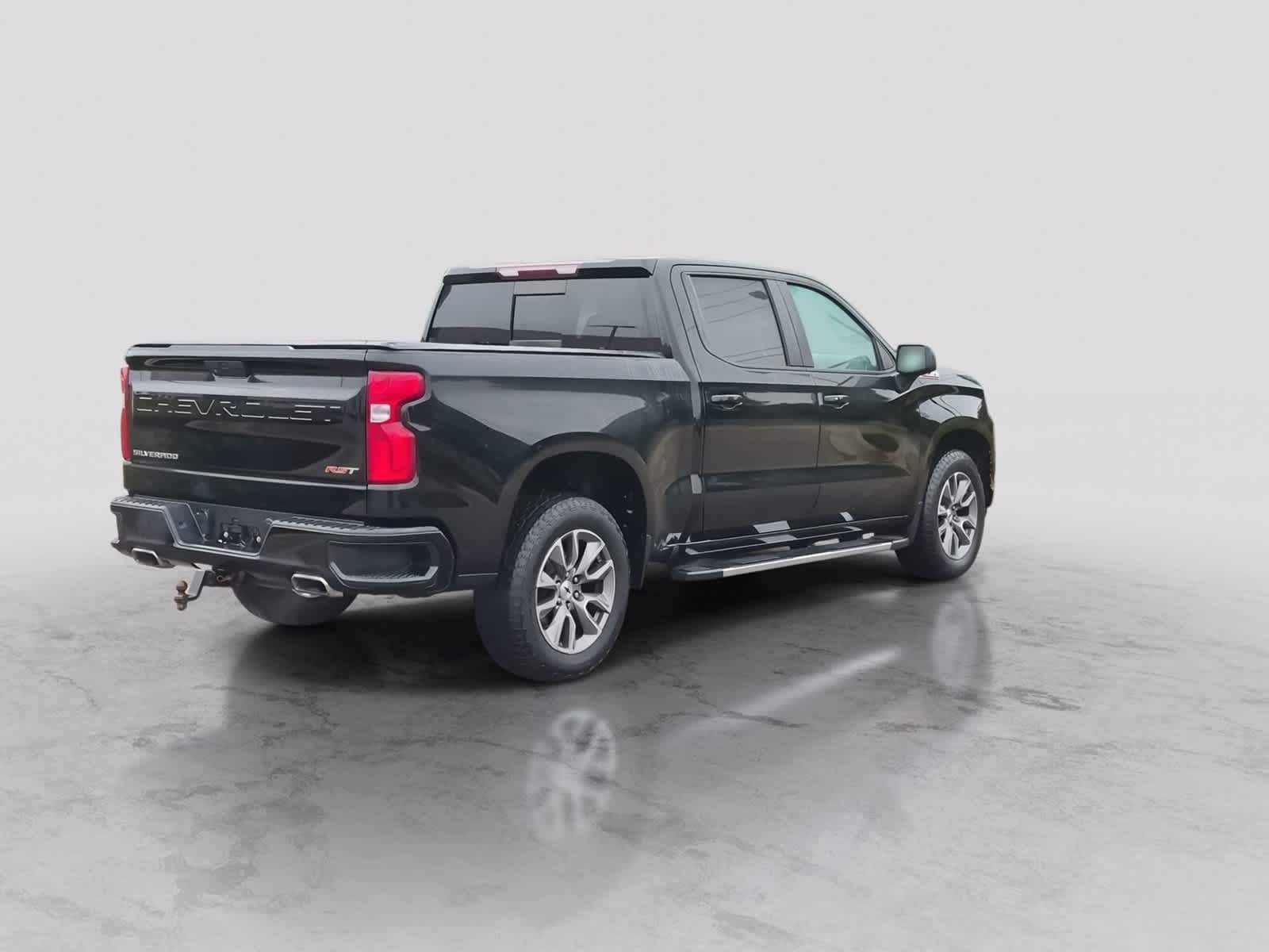 Used 2021 Chevrolet Silverado 1500 RST w/ Convenience Package II AWD/4WD image 8
