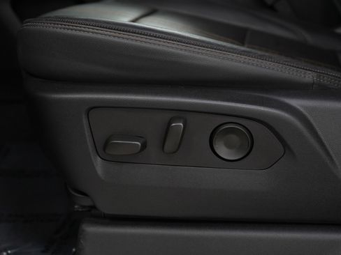 Used 2024 Chevrolet Silverado 3500 High Country w/ High Country Premium Package image 27