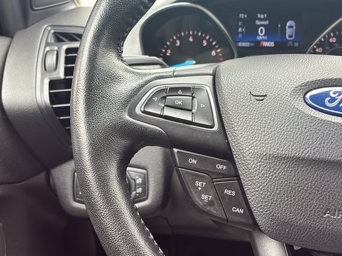 Used 2019 Ford Escape SEL FWD image 32