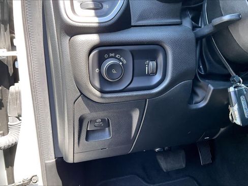 Used 2023 RAM 1500 Big Horn RWD image 33
