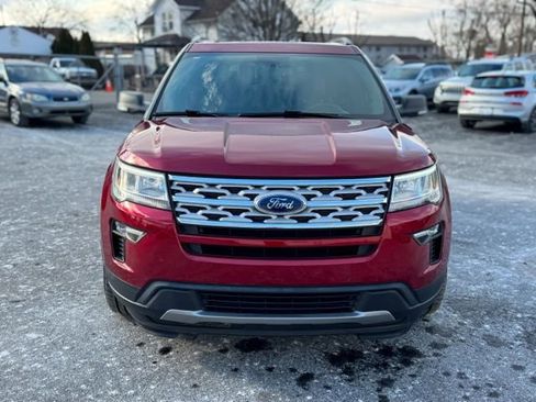 Used 2019 Ford Explorer XLT w/ Equipment Group 202A image 2