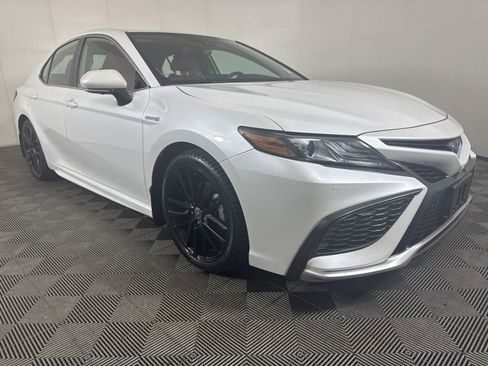 Used 2021 Toyota Camry XSE image 1