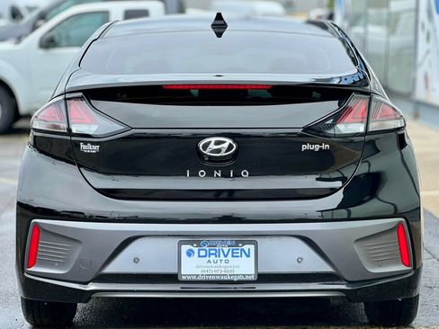 Used 2021 Hyundai Ioniq Limited FWD image 4