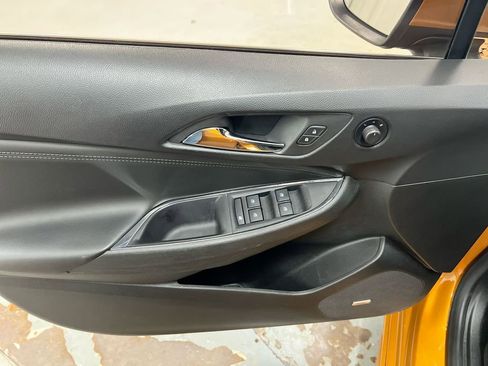 Used 2017 Chevrolet Cruze Premier FWD image 22