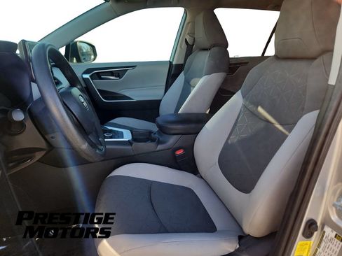 Used 2021 Toyota RAV4 XLE w/ Convenience Package AWD/4WD image 23
