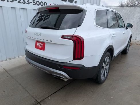 Used 2022 Kia Telluride EX w/ EX Premium Package image 19
