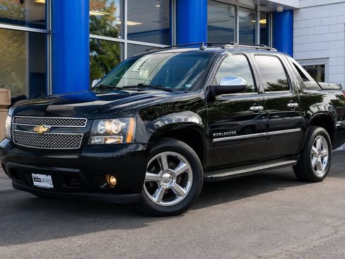 Used 2013 Chevrolet Avalanche LTZ AWD/4WD image 1