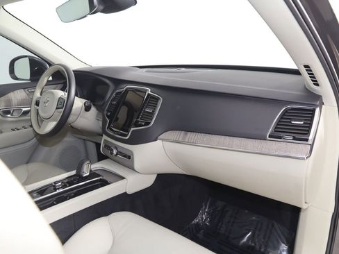 Used 2024 Volvo XC90 B6 Plus w/ Protection Package Premier image 44