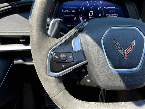 Used 2022 Chevrolet Corvette Stingray Preferred Cpe w/ Engine Appearance Package RWD image 10