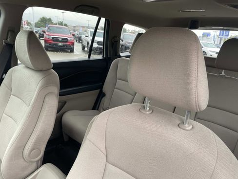 Used 2017 Honda Pilot LX image 15