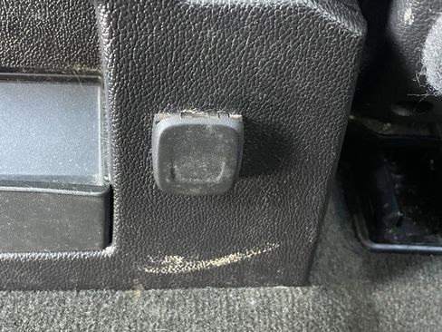 Certified 2018 Chevrolet Silverado 1500 LT w/ All Star Edition image 23