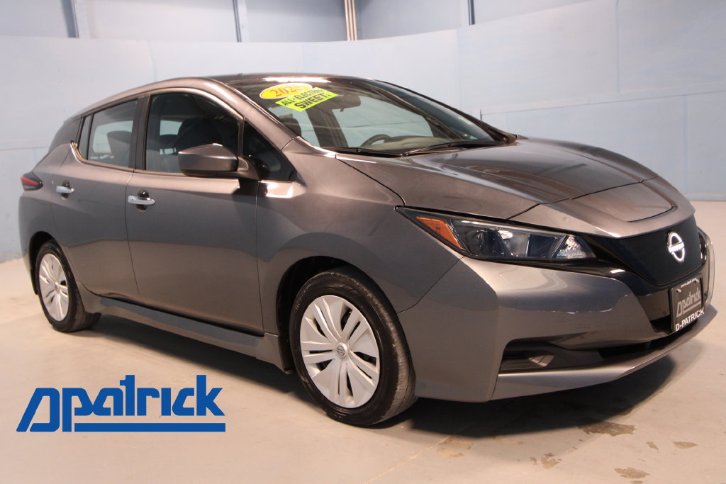 Used 2025 Nissan Leaf S FWD image 1