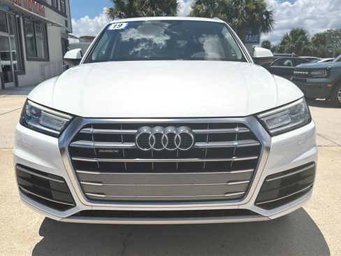 Used 2019 Audi Q5 2.0T Premium w/ Convenience Package AWD/4WD image 8