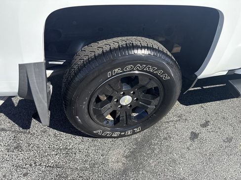 Used 2018 Chevrolet Silverado 1500 LT w/ All Star Edition image 23