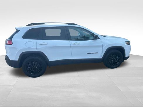 Used 2023 Jeep Cherokee Altitude Lux AWD/4WD image 30