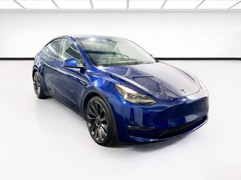 Used 2023 Tesla Model Y Performance AWD/4WD image 3