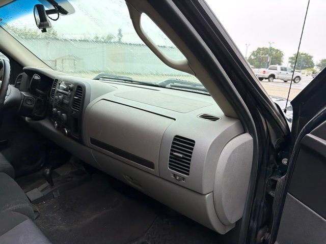 Used 2010 GMC Sierra 1500 SL AWD/4WD image 17