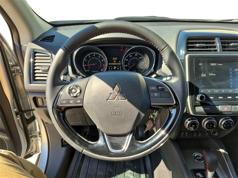 Used 2025 Mitsubishi Outlander Sport LE image 43